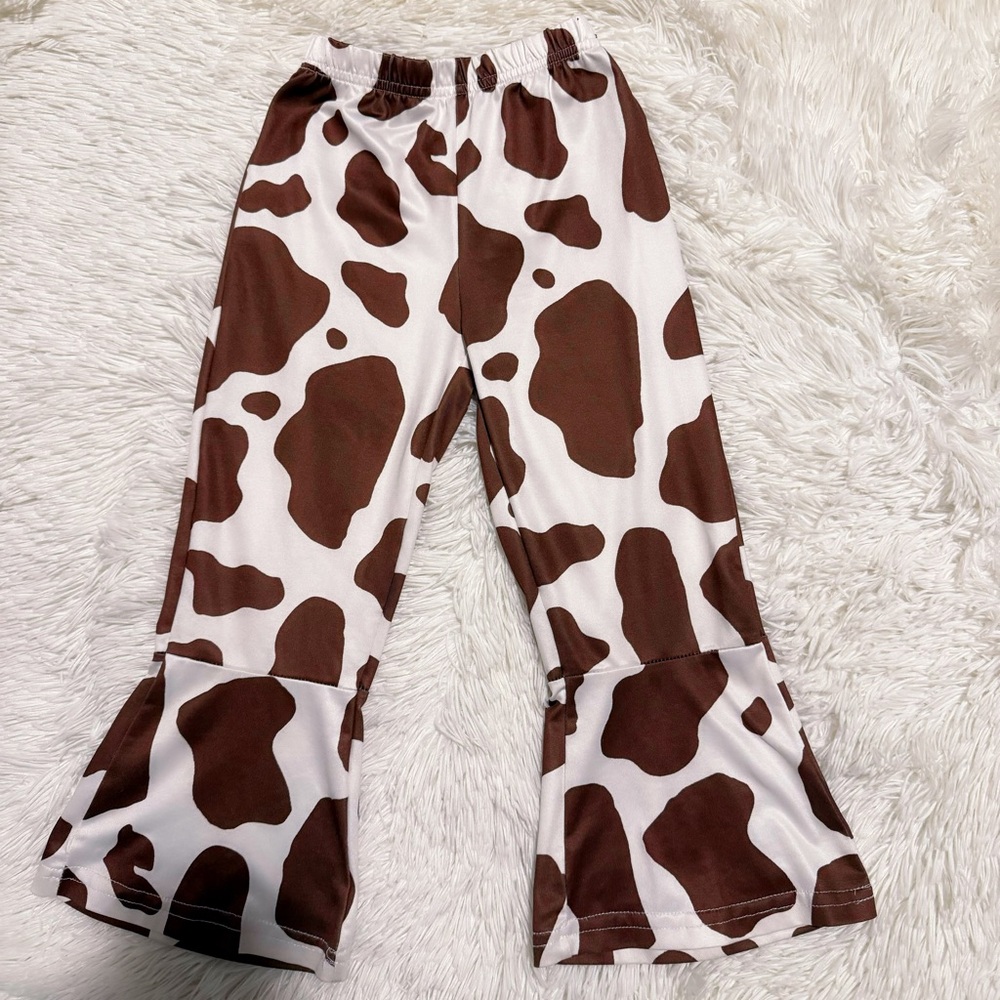 SHEIN Kids Brown and White Cow Print Flared Leggings
